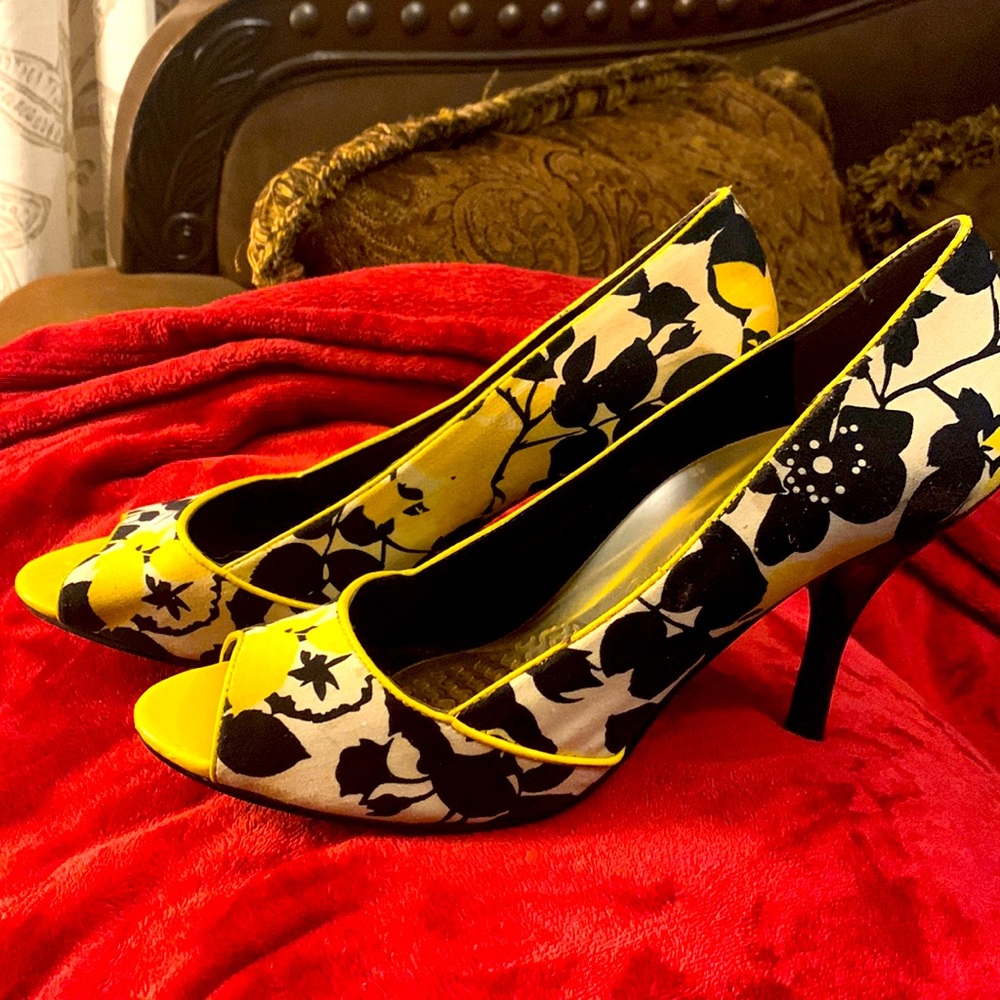 Summer Summer time shoe with beautiful colors